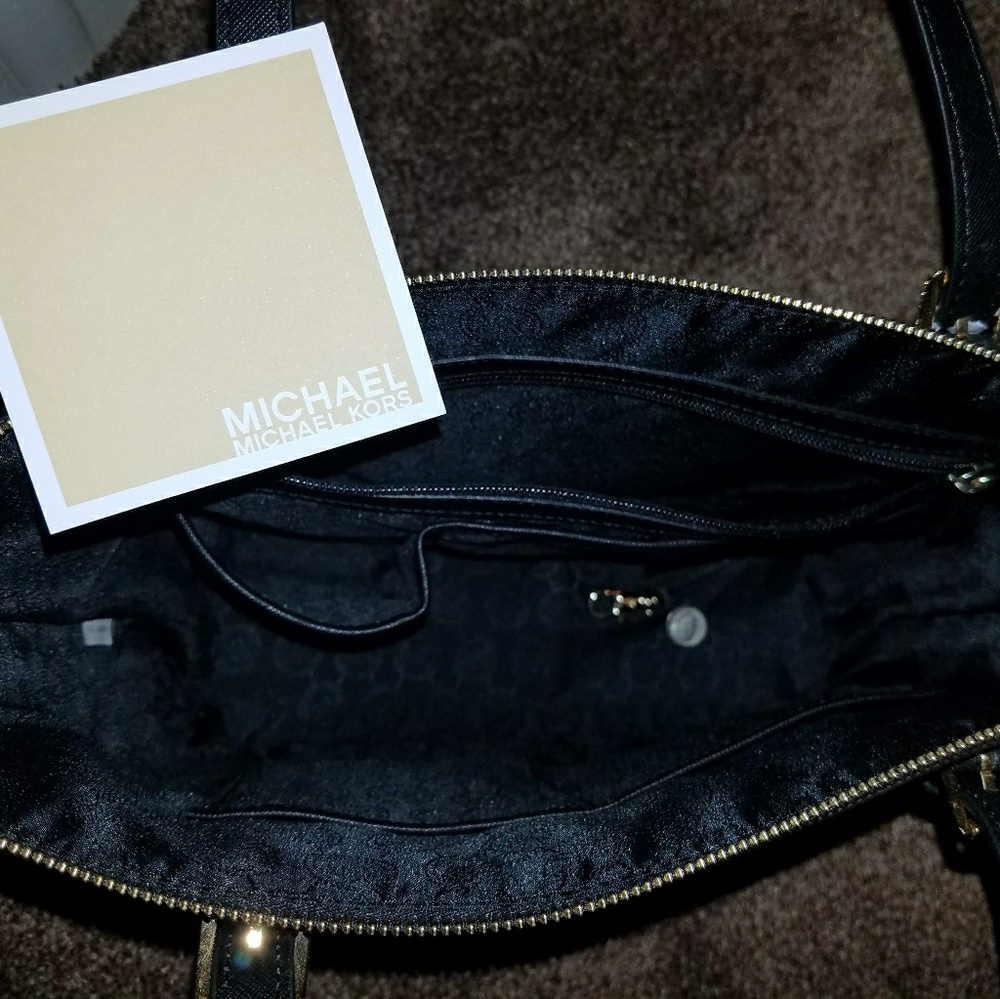 Michael Kors Tote - Picture 4 of 8